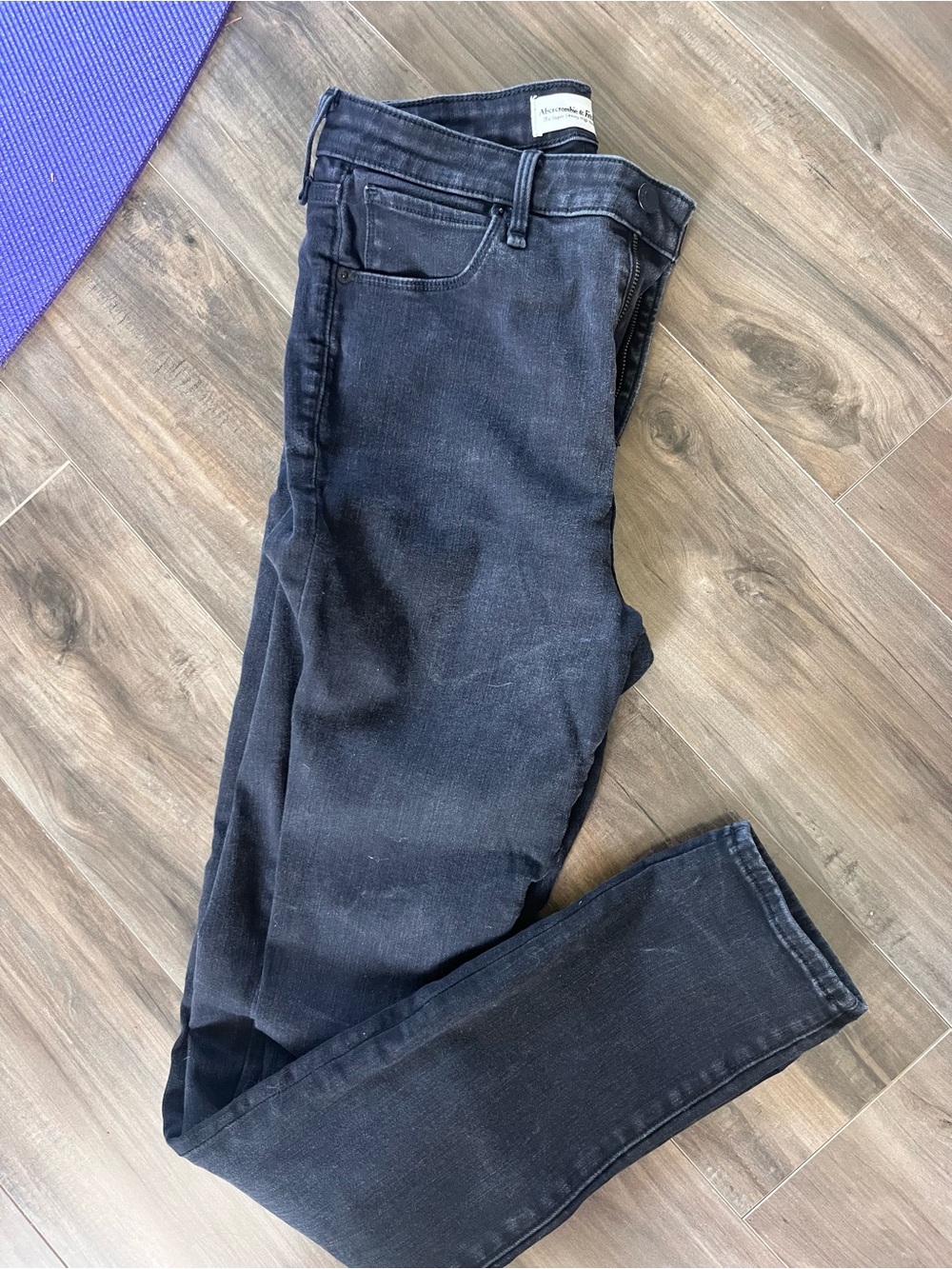 Abercrombie & Fitch Women’s Slim Straight Black Jeans
